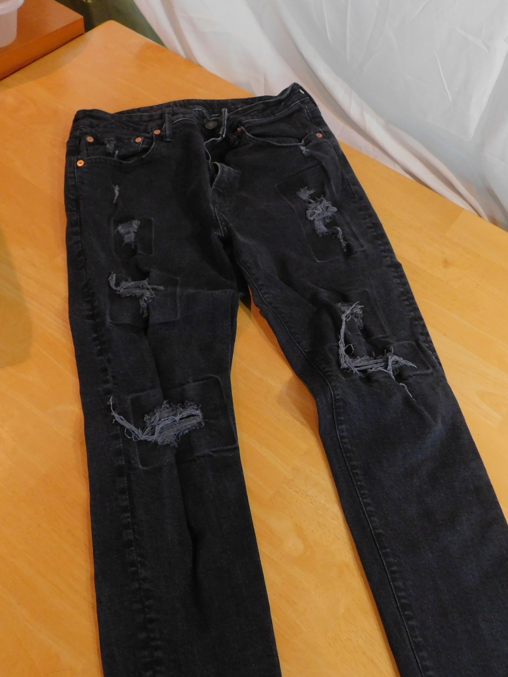 American Eagle Outfitters Black Distressed Skinny Jeans